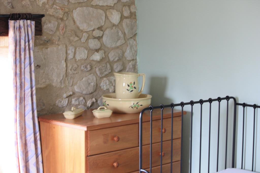 B&B La Tuquette Beaugas Room photo