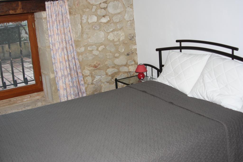 B&B La Tuquette Beaugas Exterior photo